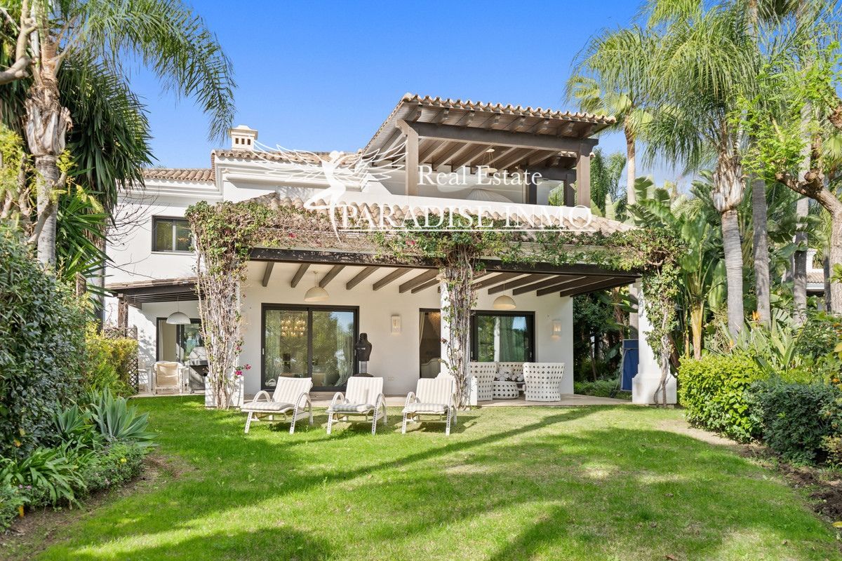 Detached villa for sale Marbella, Málaga. Ref: 5732. Paradise Group 