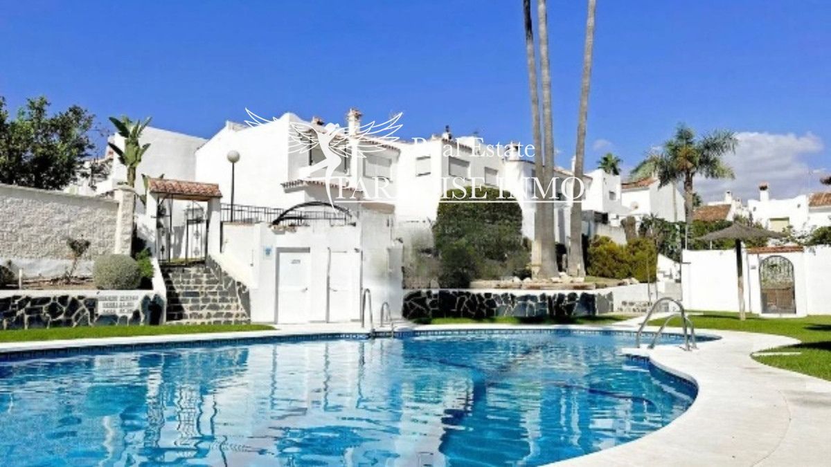 Chalet Independiente en venta Estepona, Málaga. Ref: 5791. Paradise Group 
