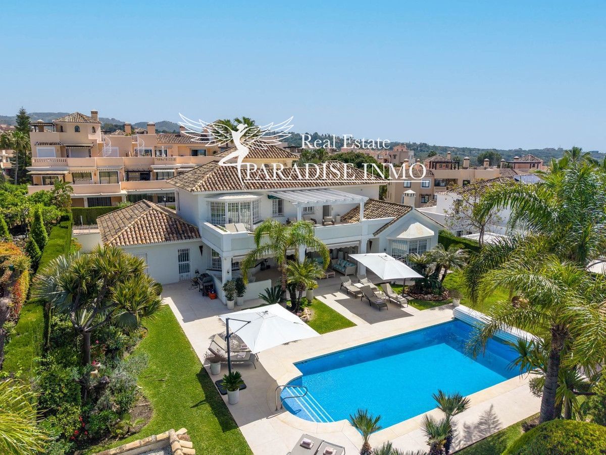 Chalet Independiente en venta Marbella, Málaga. Ref: 5838. Paradise Group 