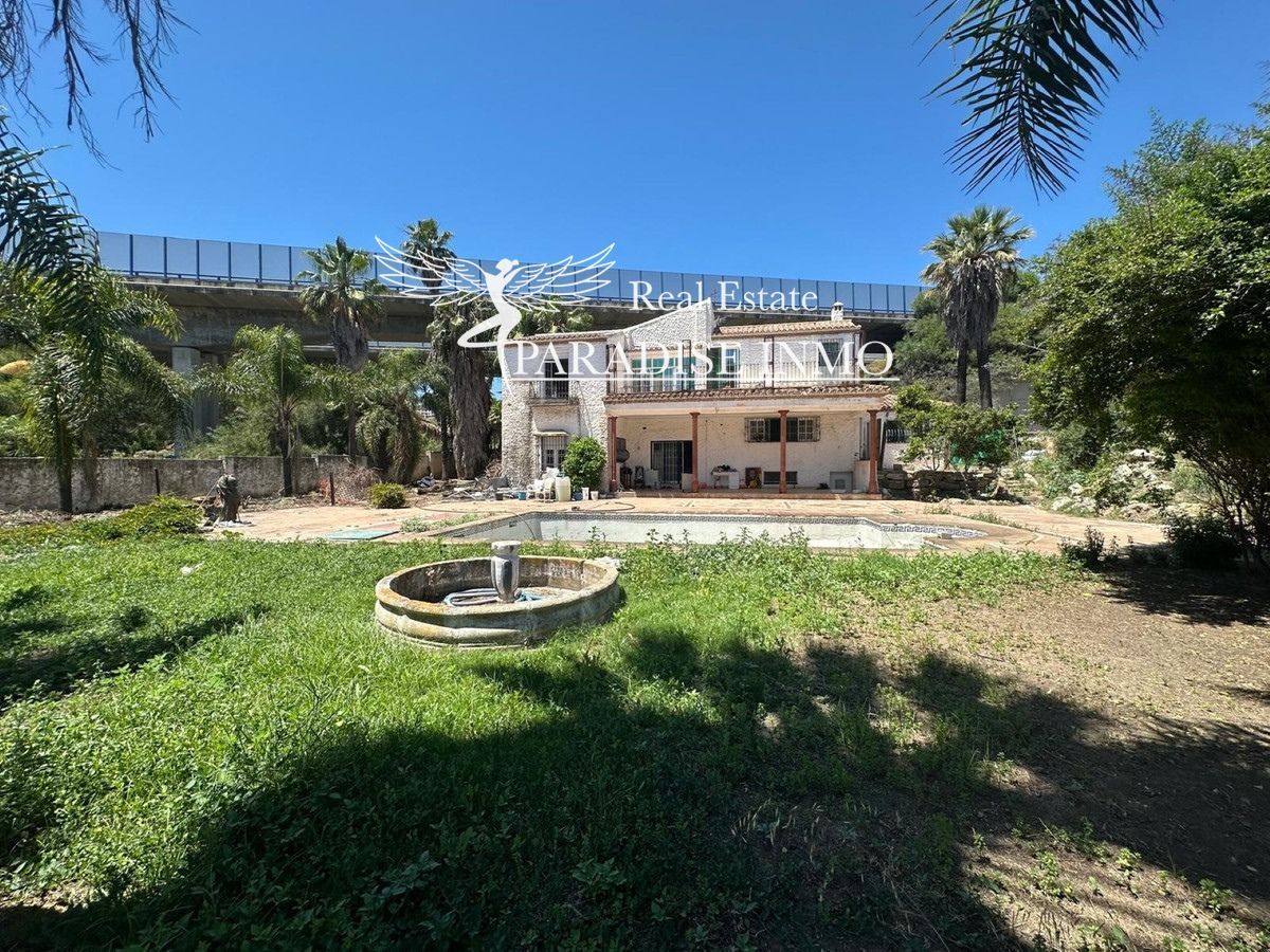 Chalet Independiente en venta Marbella, Málaga. Ref: 5851. Paradise Group 