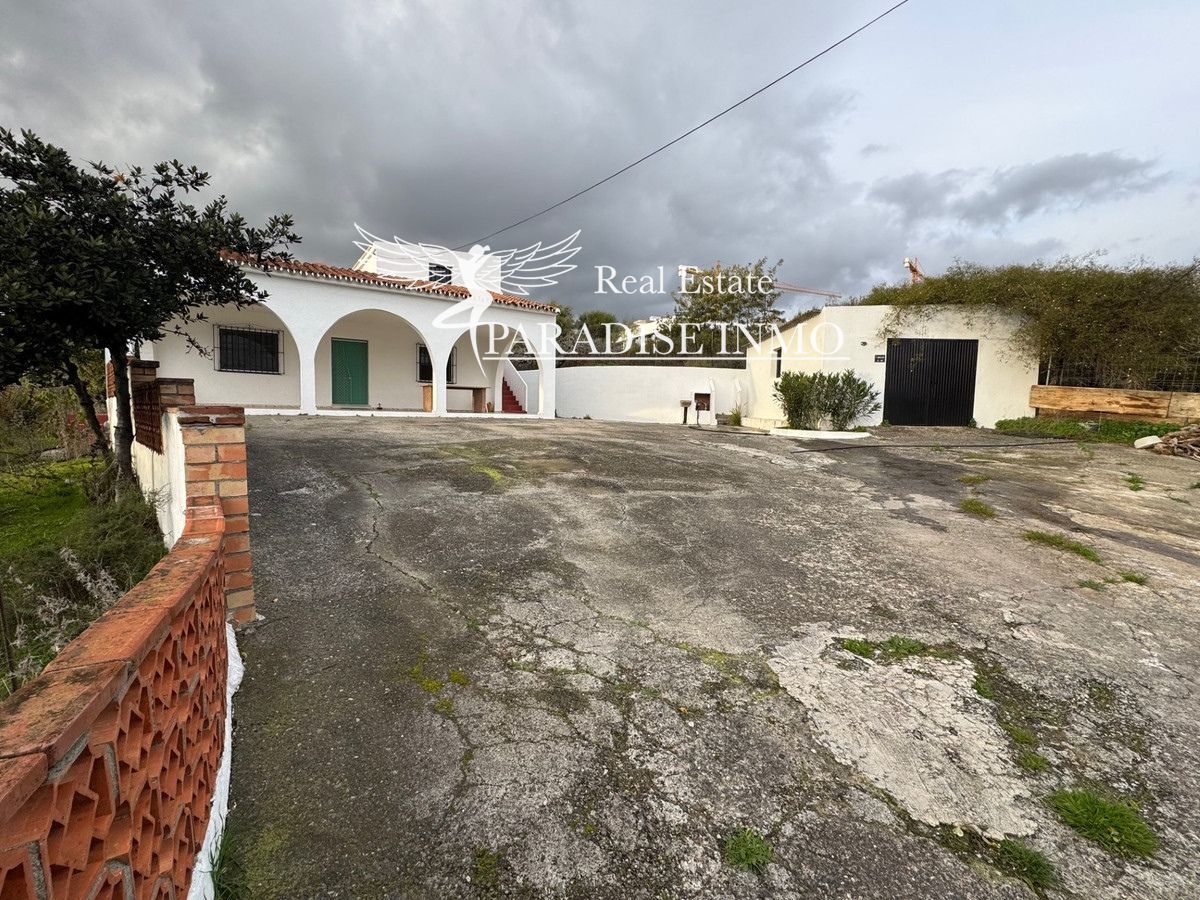 Chalet Independiente en venta Estepona, Málaga. Ref: 5862. Paradise Group 