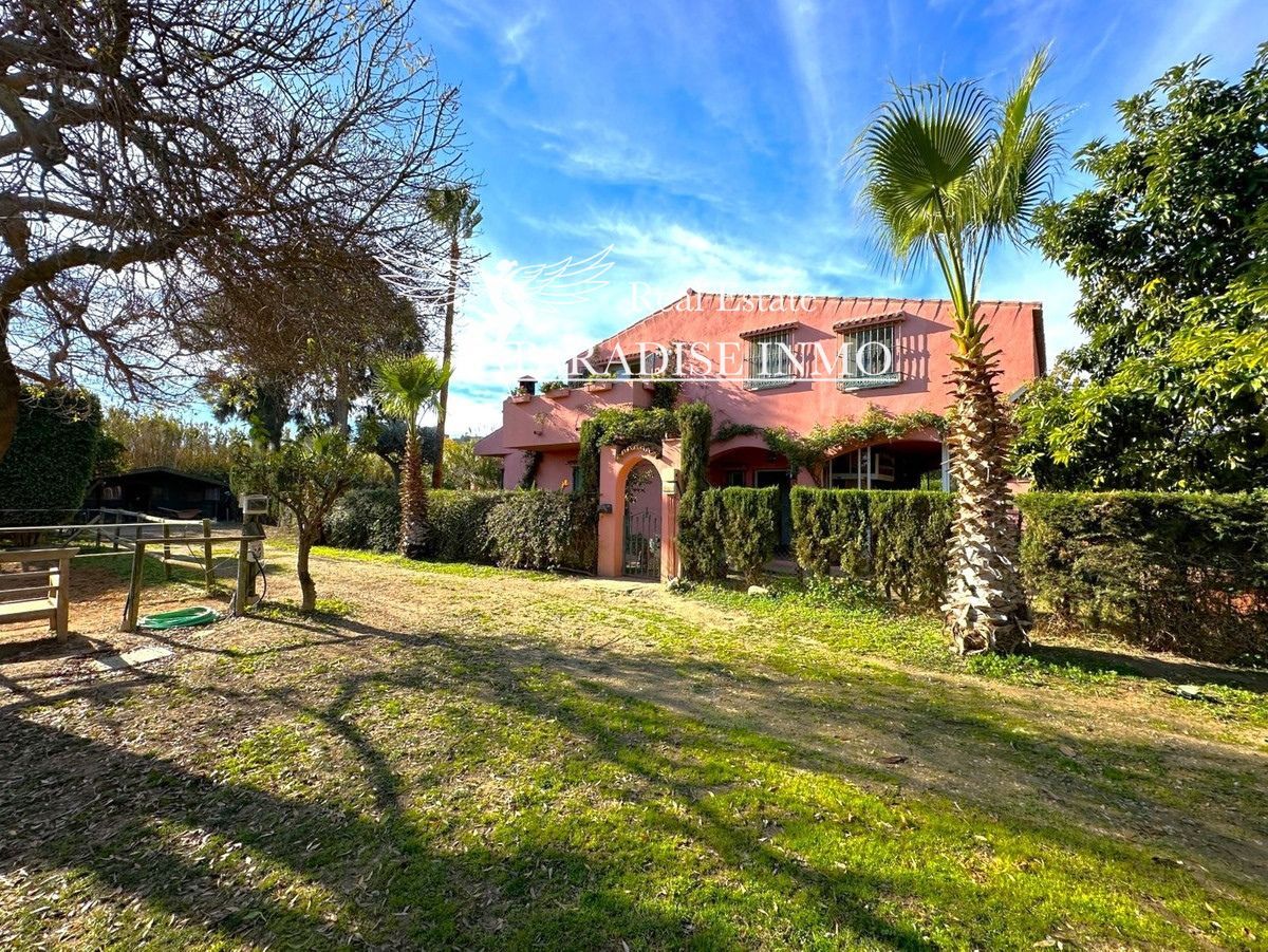 Chalet Independiente en venta Estepona, Málaga. Ref: 5899. Paradise Group 