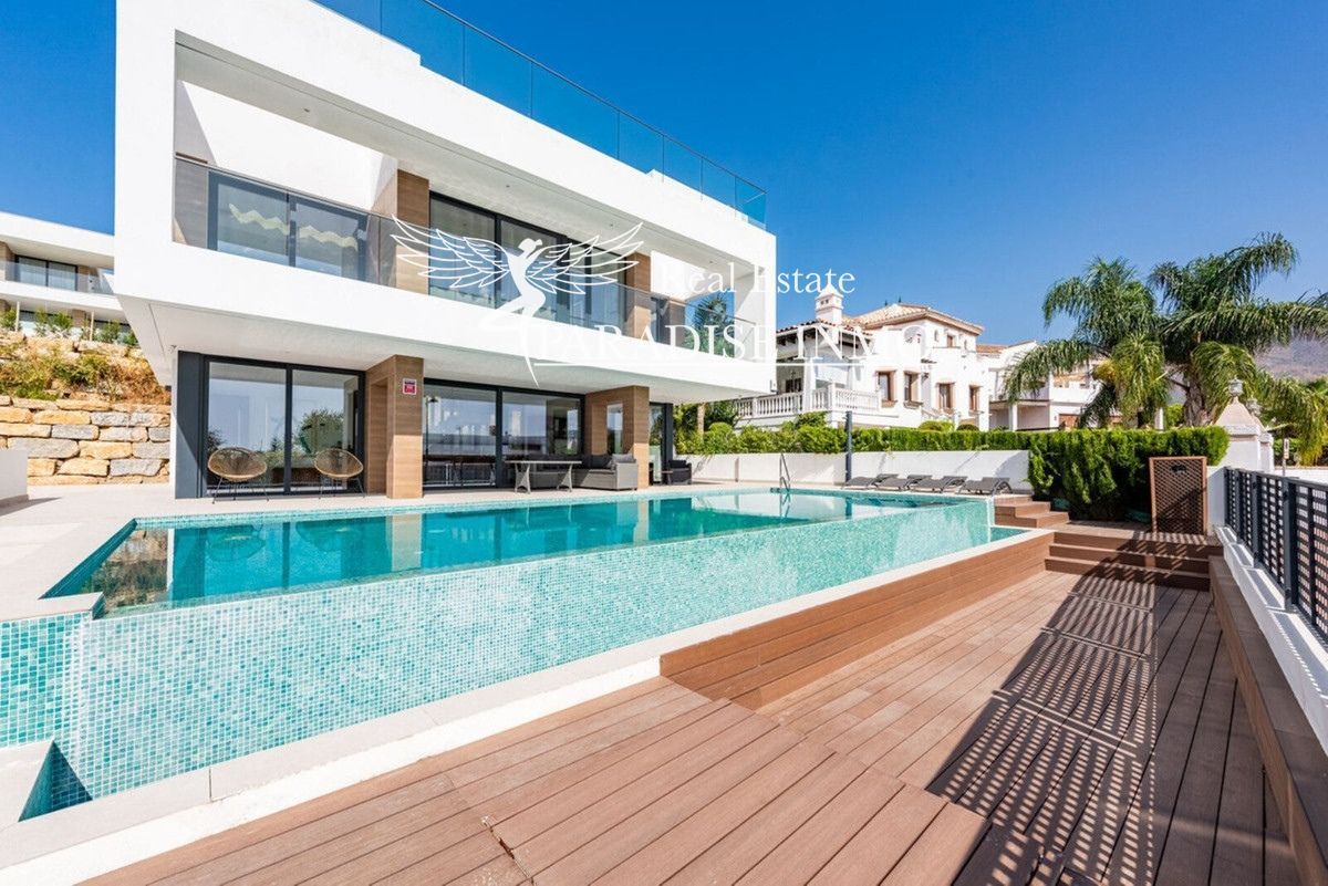 Chalet Independiente en venta Estepona, Málaga. Ref: 5985. Paradise Group 