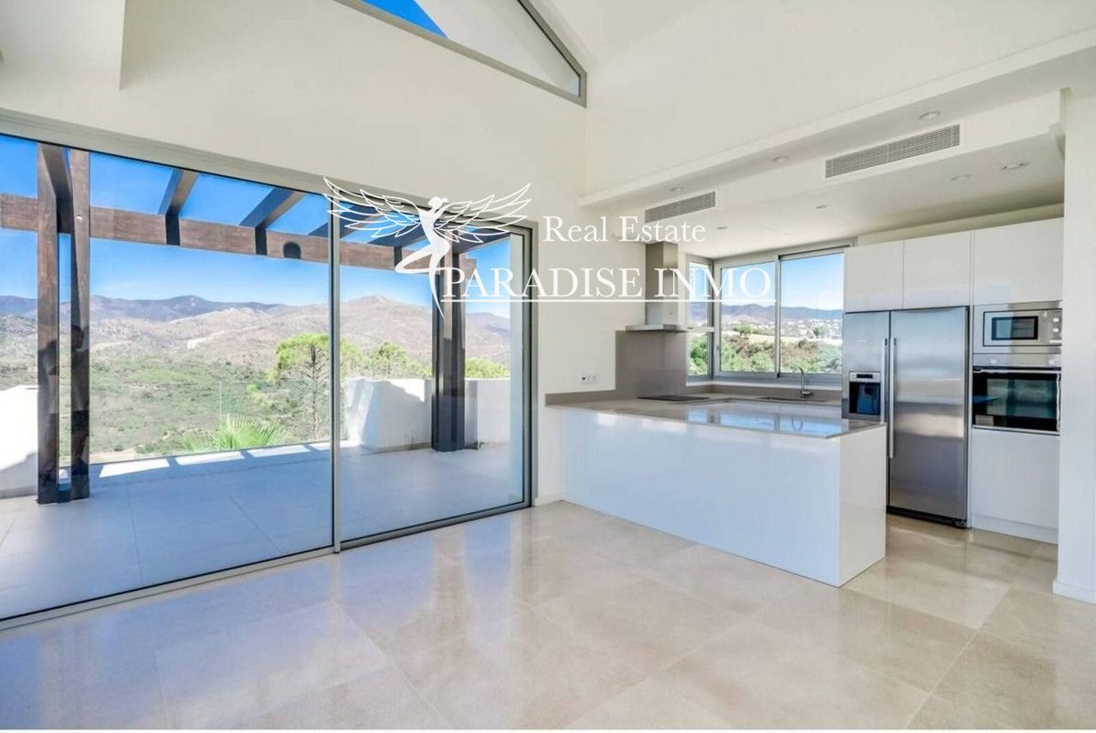 Piso en venta Benahavis, Málaga. Ref: 6061. Paradise Group 