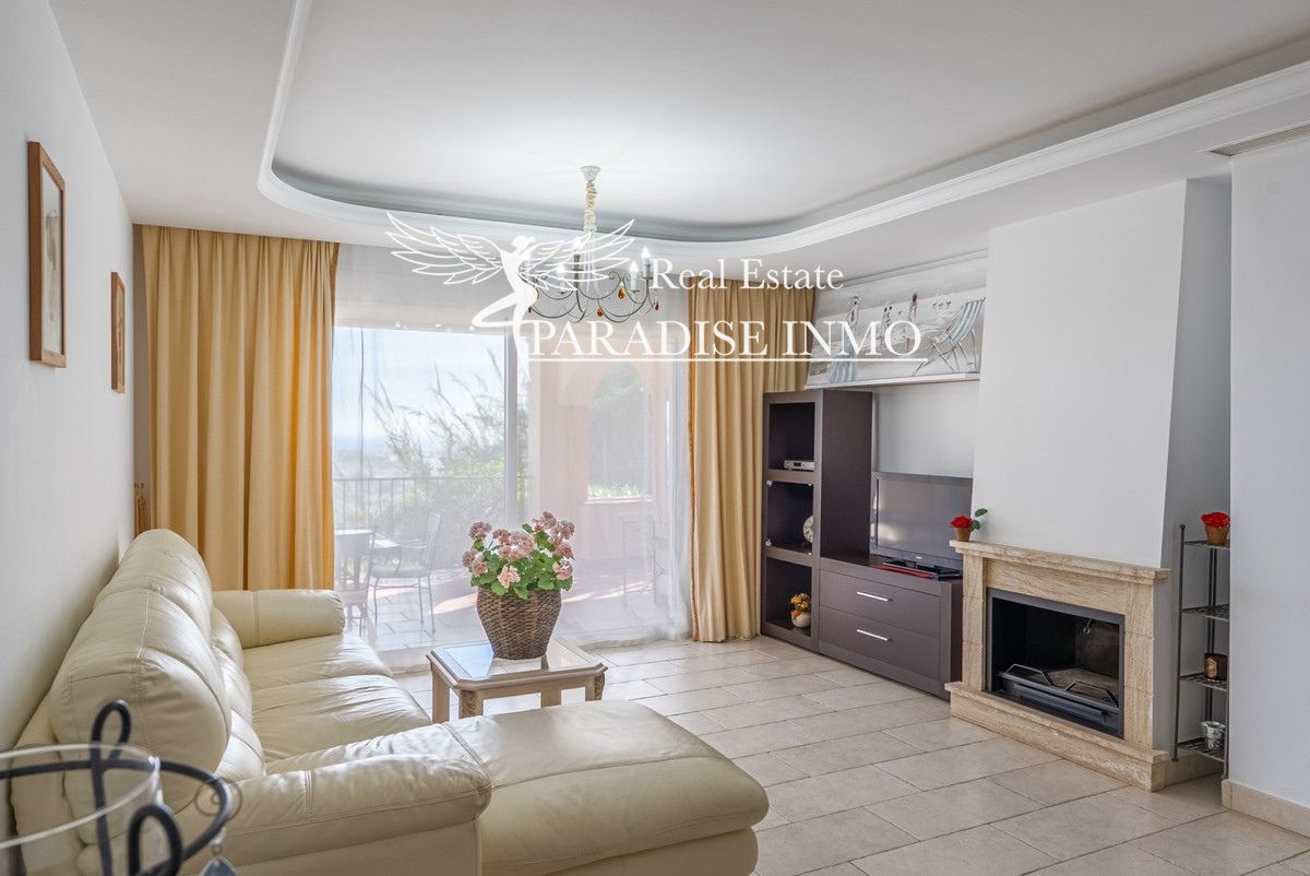 Flat for sale Benahavis, Málaga. Ref: 6133. Paradise Group 