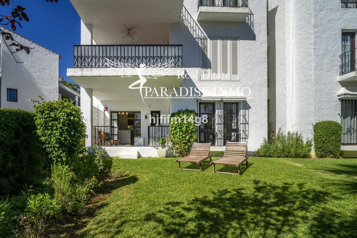 Flat for sale Marbella, Málaga. Ref: 6233. Paradise Group 