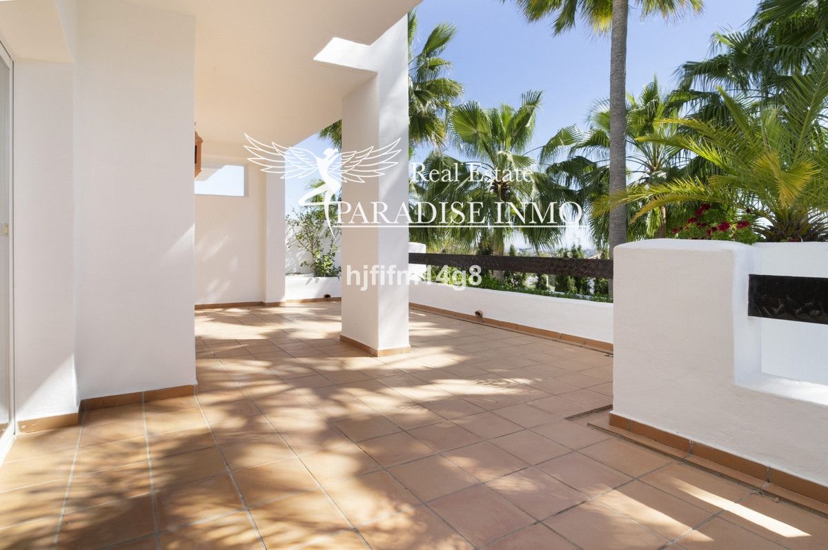 Flat for sale Marbella, Málaga. Ref: 6256. Paradise Group 