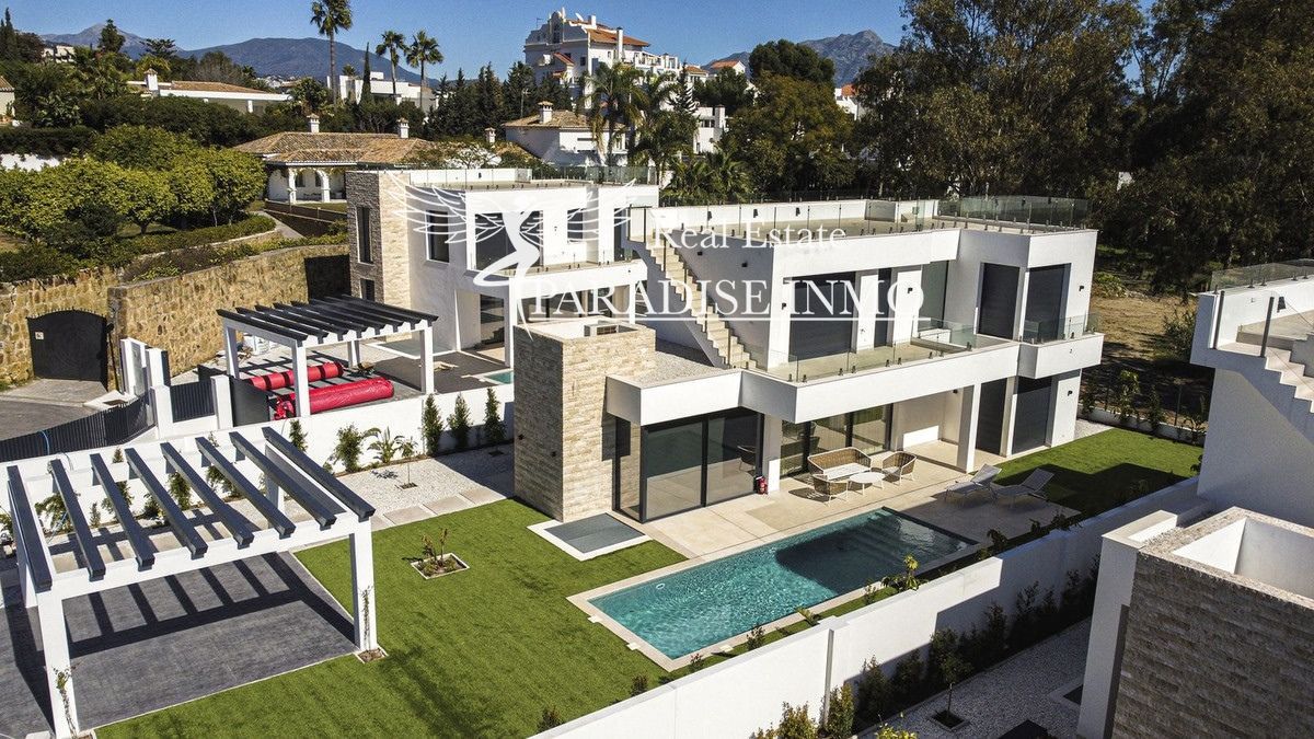 Chalet Independiente en venta Estepona, Málaga. Ref: 6269. Paradise Group 