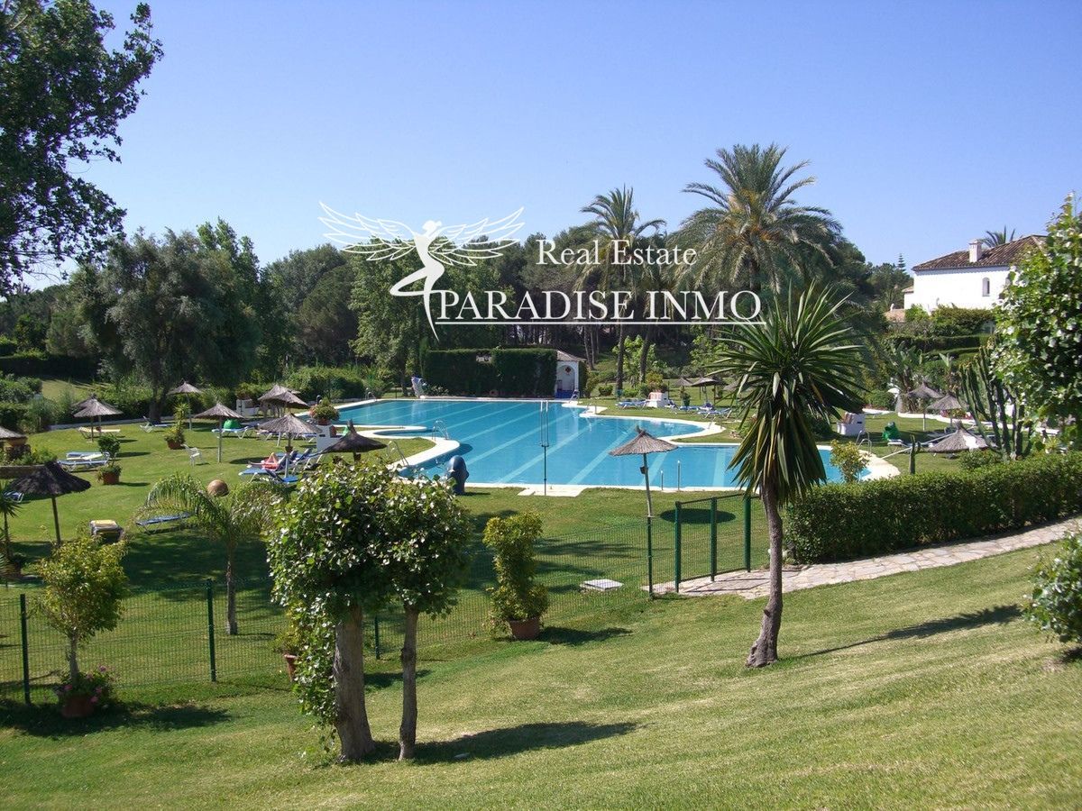 Flat for sale Estepona, Málaga. Ref: 6337. Paradise Group 