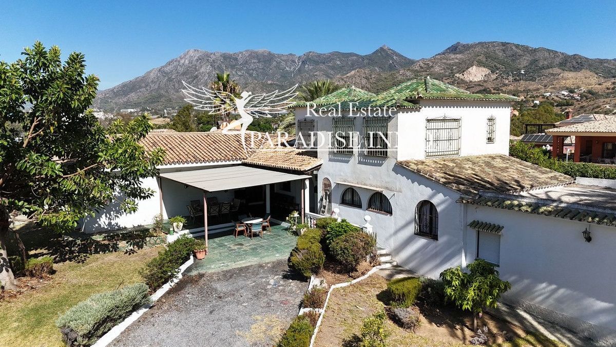 Chalet Independiente en venta Marbella, Málaga. Ref: 6338. Paradise Group 