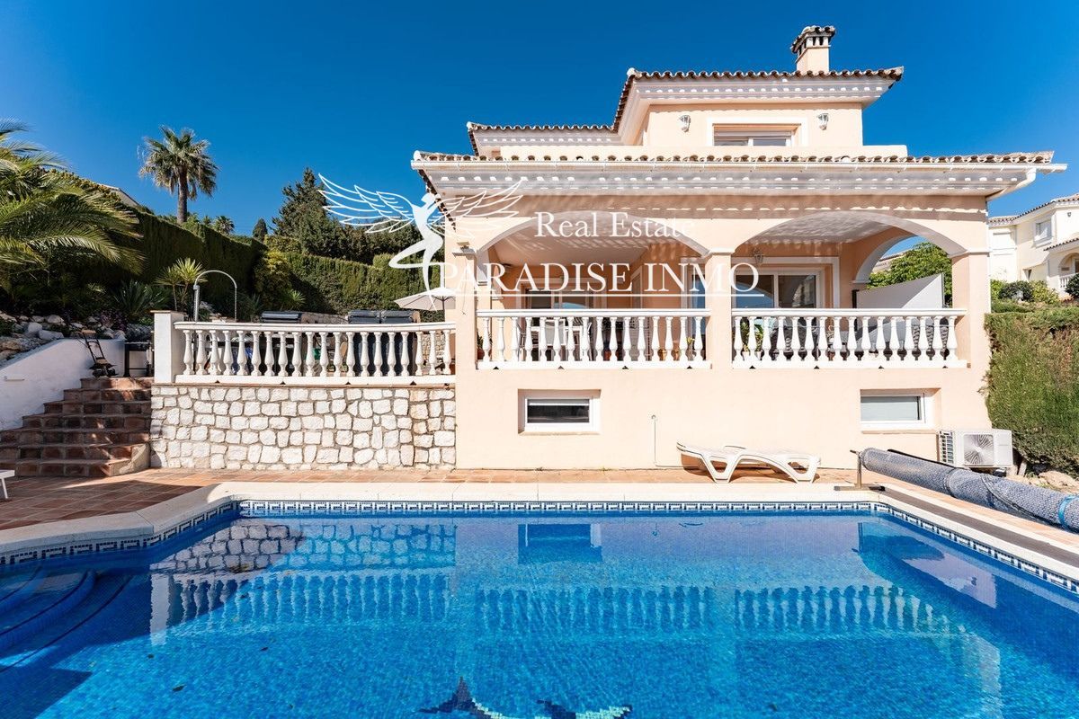Chalet Independiente en venta Benalmádena, Málaga. Ref: 6357. Paradise Group 