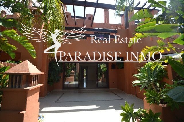 Chalet Independiente en venta Marbella, Málaga. Ref: 6359. Paradise Group 
