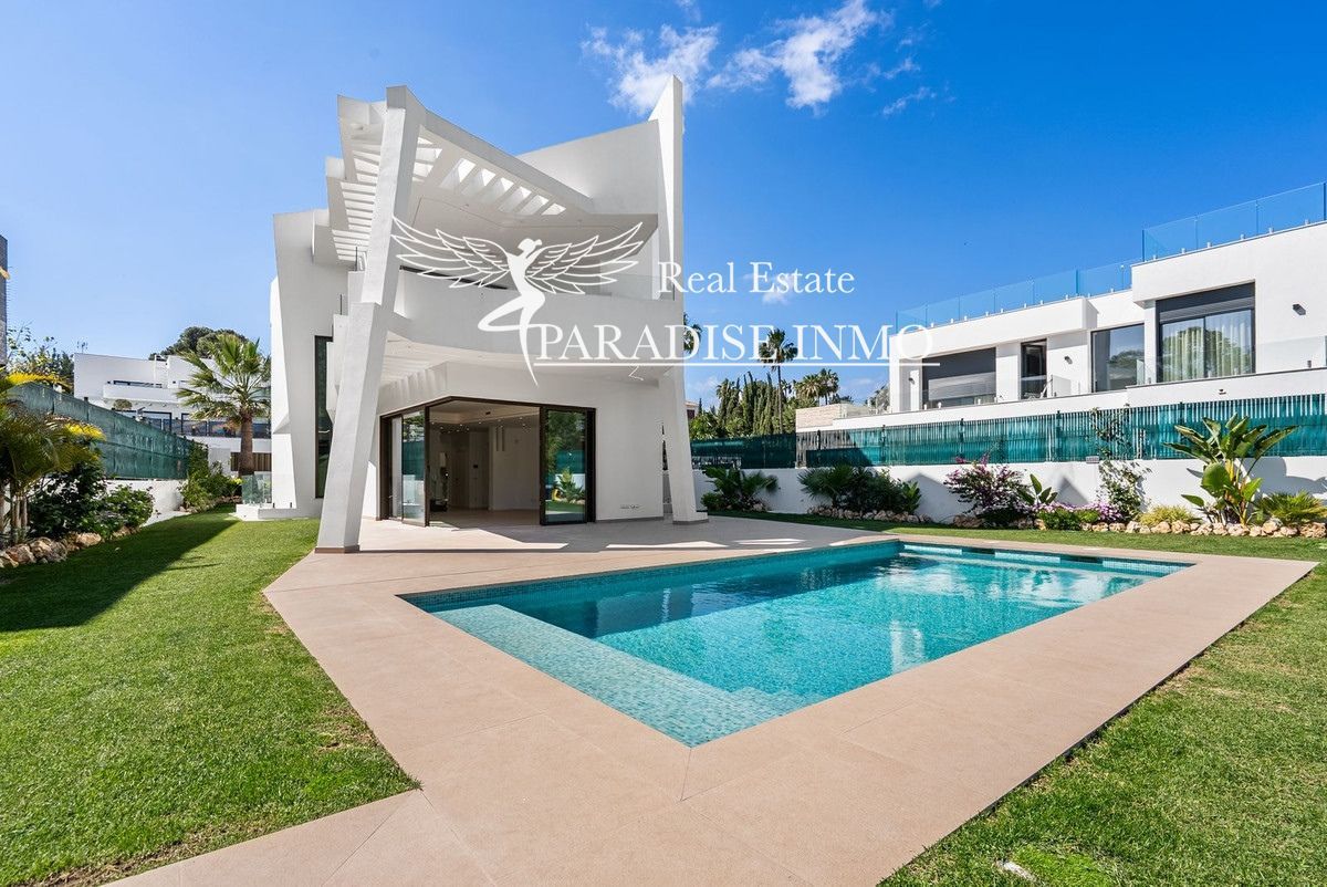Chalet Independiente en venta Estepona, Málaga. Ref: 6388. Paradise Group 
