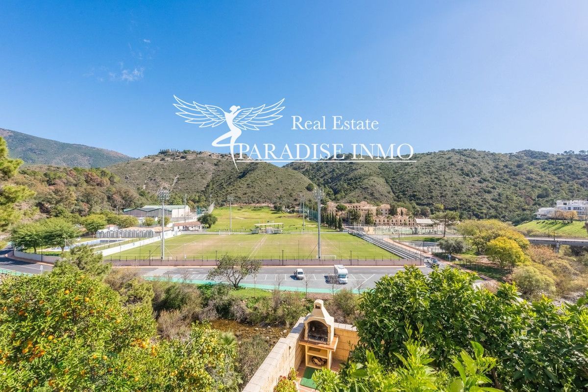 Flat for sale Benahavis, Málaga. Ref: 6399. Paradise Group 