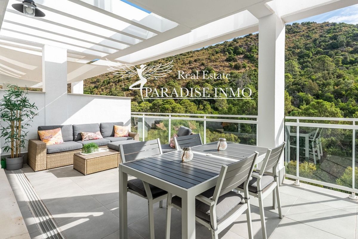 Flat for sale Benahavis, Málaga. Ref: 6402. Paradise Group 