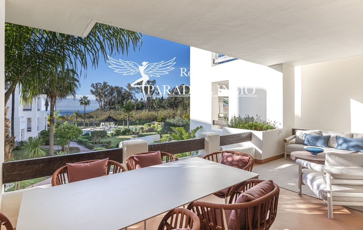 Flat for sale Estepona, Málaga. Ref: 6440. Paradise Group 