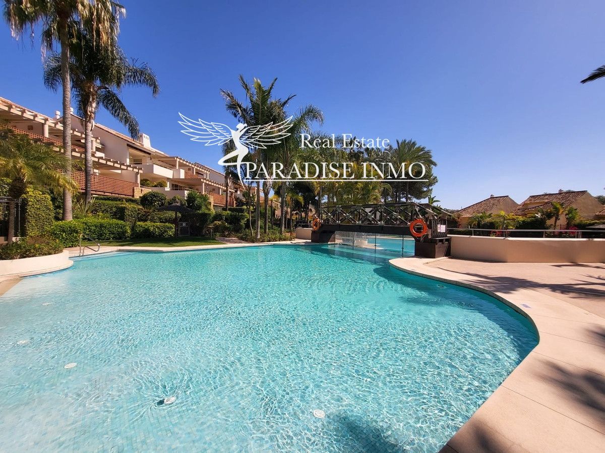 Flat for sale Marbella, Málaga. Ref: 6446. Paradise Group 