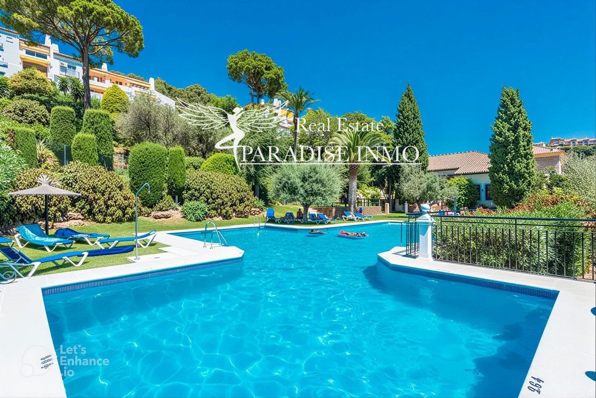 Flat for sale Benahavis, Málaga. Ref: 6490. Paradise Group 