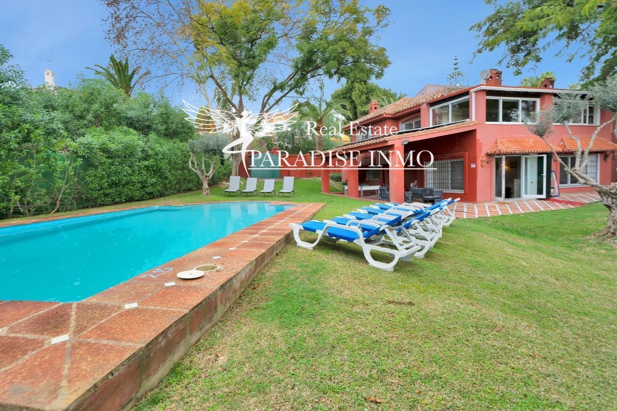 Chalet Independiente en venta Marbella, Málaga. Ref: 6502. Paradise Group 