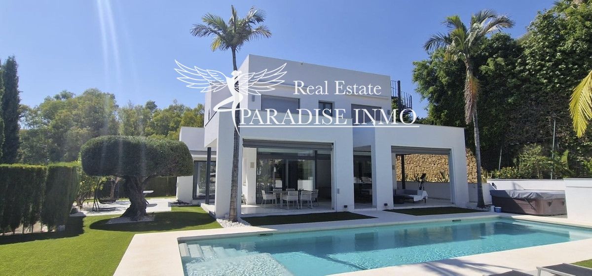 Chalet Independiente en venta Marbella, Málaga. Ref: 6517. Paradise Group 