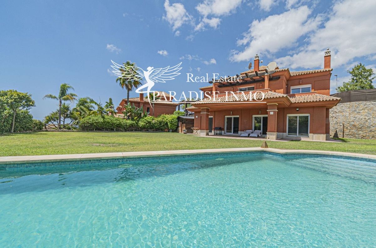 Chalet Independiente en venta Marbella, Málaga. Ref: 6553. Paradise Group 