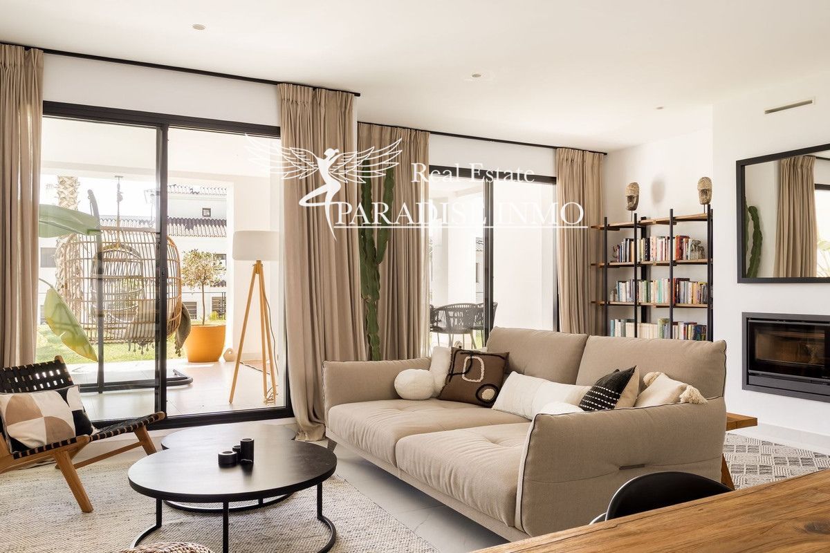 Flat for sale Estepona, Málaga. Ref: 6595. Paradise Group 