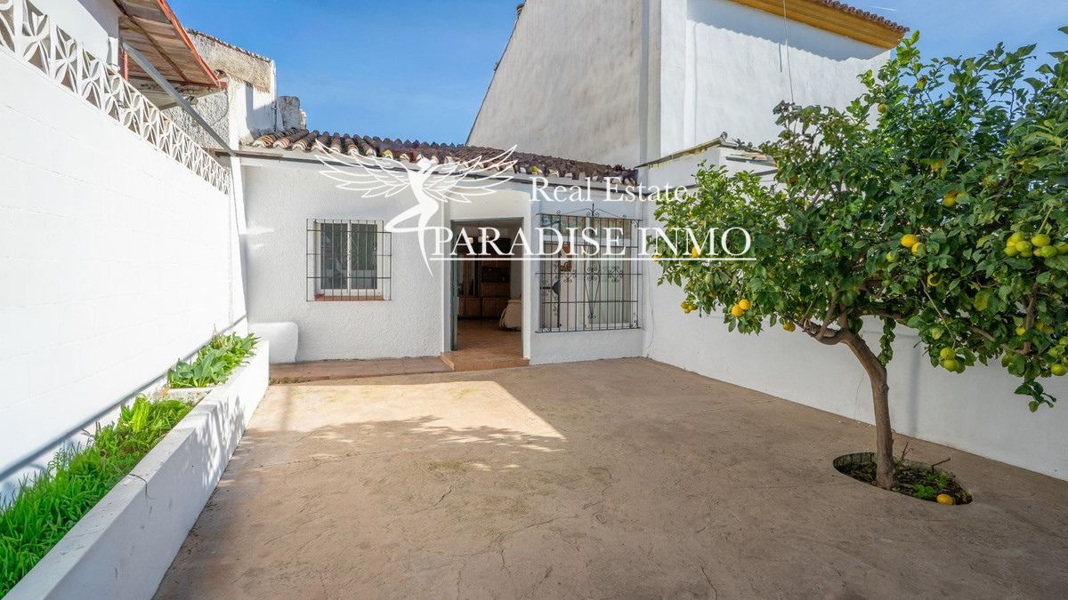 Chalet Independiente en venta Marbella, Málaga. Ref: 6627. Paradise Group 