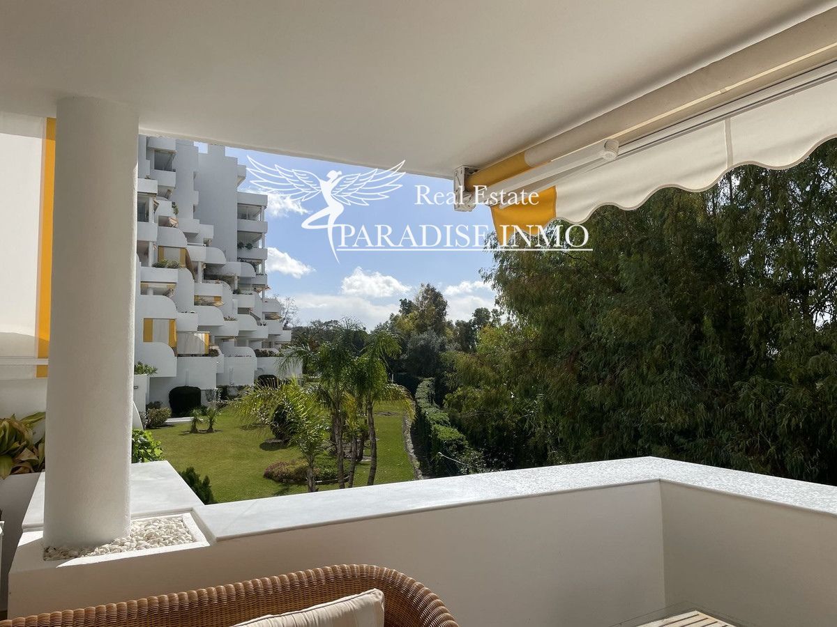 Flat for sale Marbella, Málaga. Ref: 6635. Paradise Group 