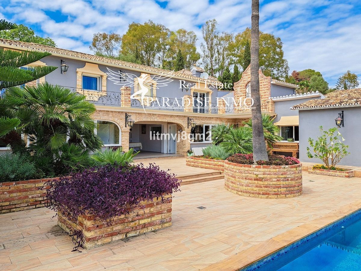 Chalet Independiente en venta Benahavis, Málaga. Ref: 6655. Paradise Group 