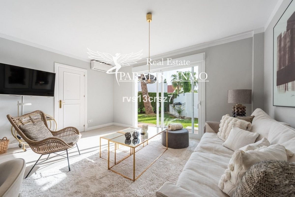 Flat for sale Marbella, Málaga. Ref: 6686. Paradise Group 