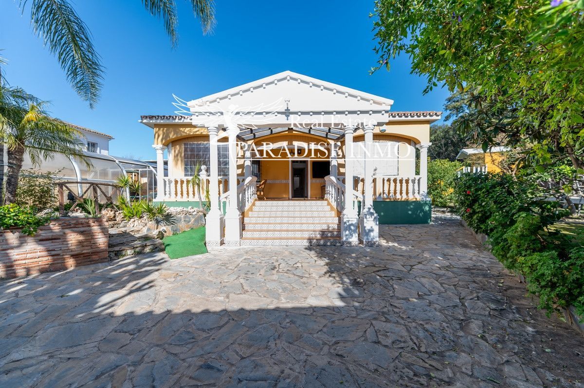 Chalet Independiente en venta Marbella, Málaga. Ref: 6725. Paradise Group 