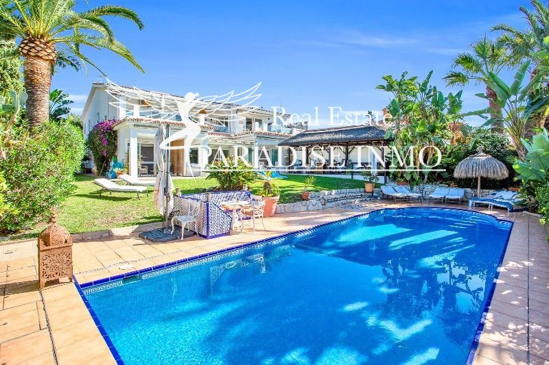 Chalet Independiente en venta Marbella, Málaga. Ref: 6766. Paradise Group 