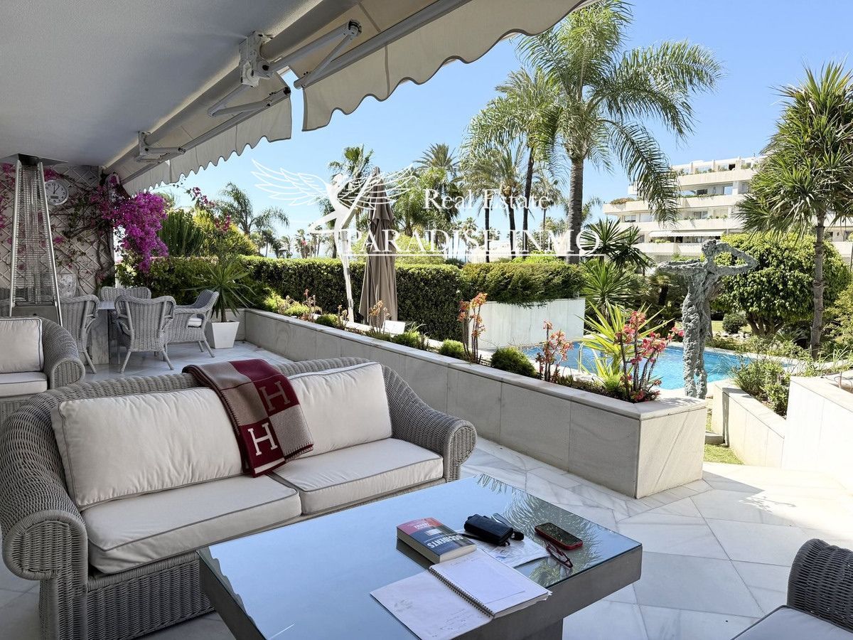 Flat for sale Marbella, Málaga. Ref: 6832. Paradise Group 
