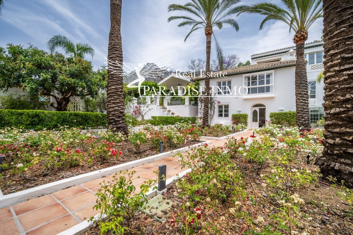 Chalet Independiente en venta Marbella, Málaga. Ref: 6854. Paradise Group 