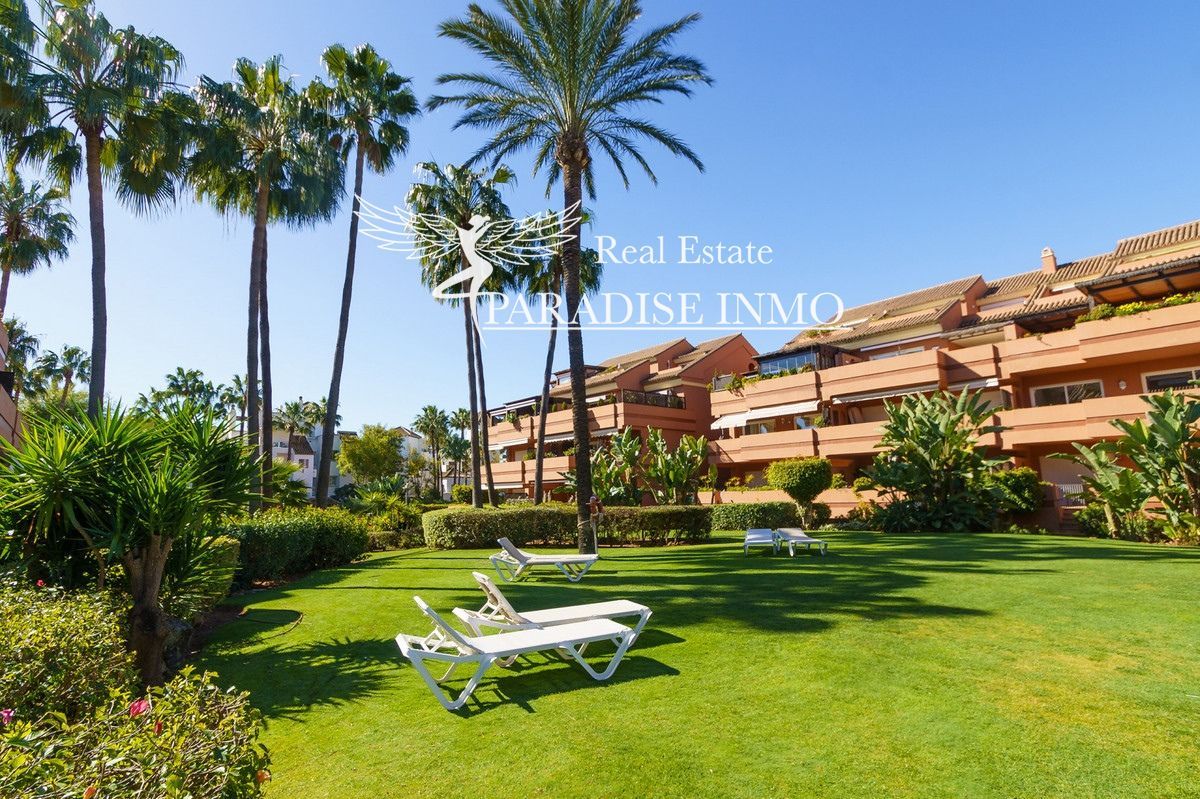 Flat for sale Marbella, Málaga. Ref: 6872. Paradise Group 