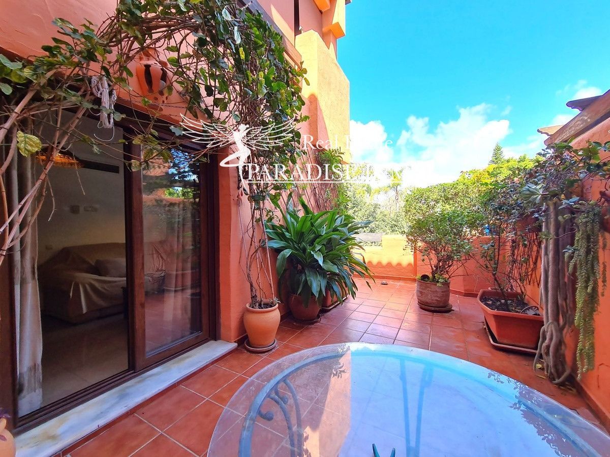Flat for sale Estepona, Málaga. Ref: 6904. Paradise Group 