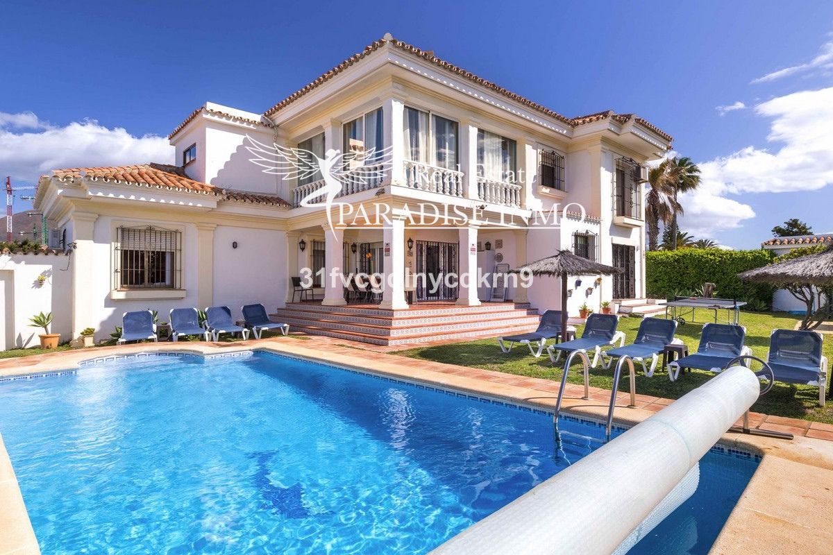 Chalet Independiente en venta Estepona, Málaga. Ref: 6909. Paradise Group 