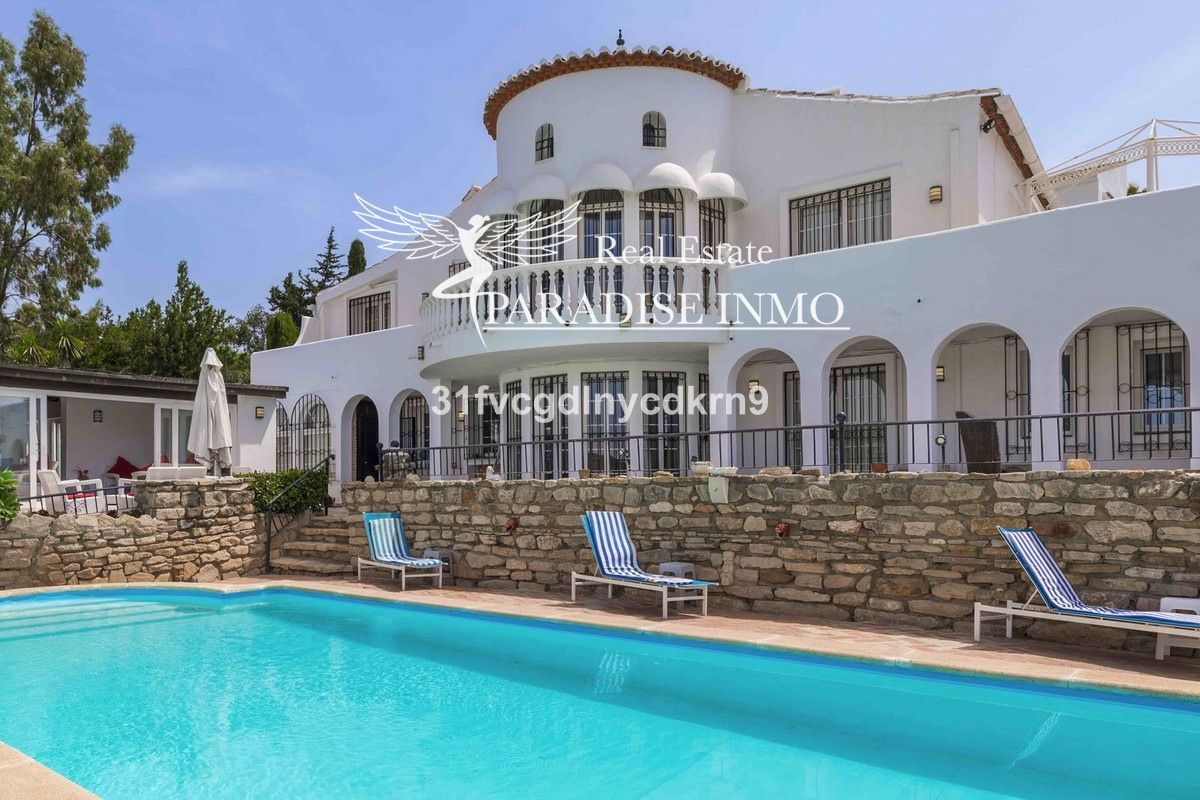 Chalet Independiente en venta Estepona, Málaga. Ref: 6910. Paradise Group 