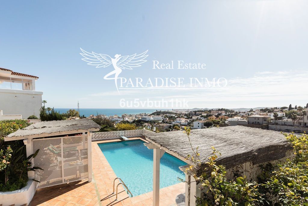 Chalet Independiente en venta Fuengirola, Málaga. Ref: 6977. Paradise Group 