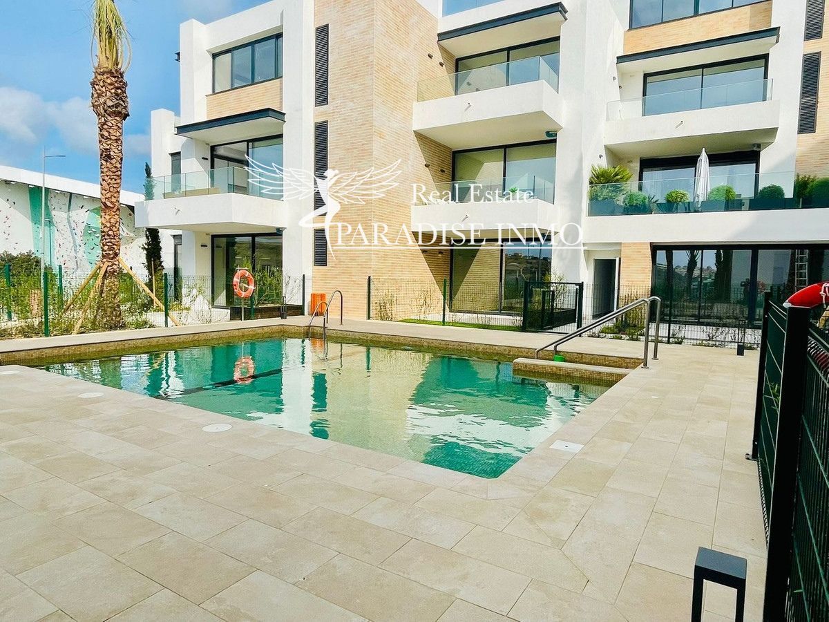 Flat for sale Estepona, Málaga. Ref: 7018. Paradise Group 