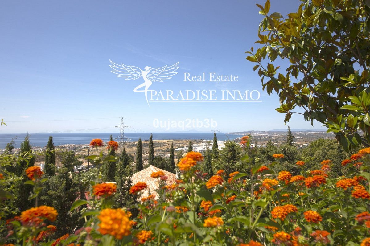 Chalet Independiente en venta Estepona, Málaga. Ref: 7054. Paradise Group 