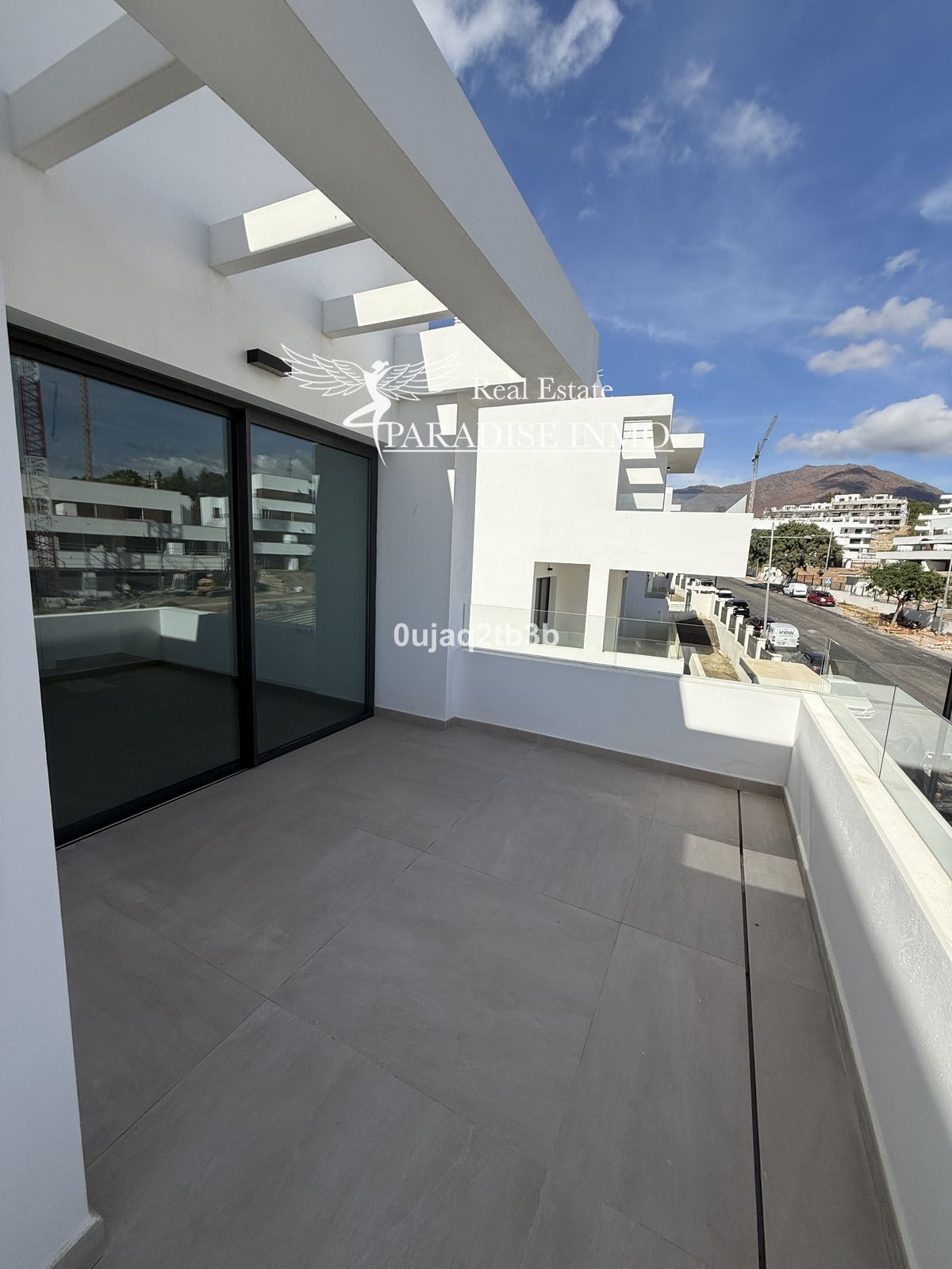 Flat for sale Estepona, Málaga. Ref: 7057. Paradise Group 