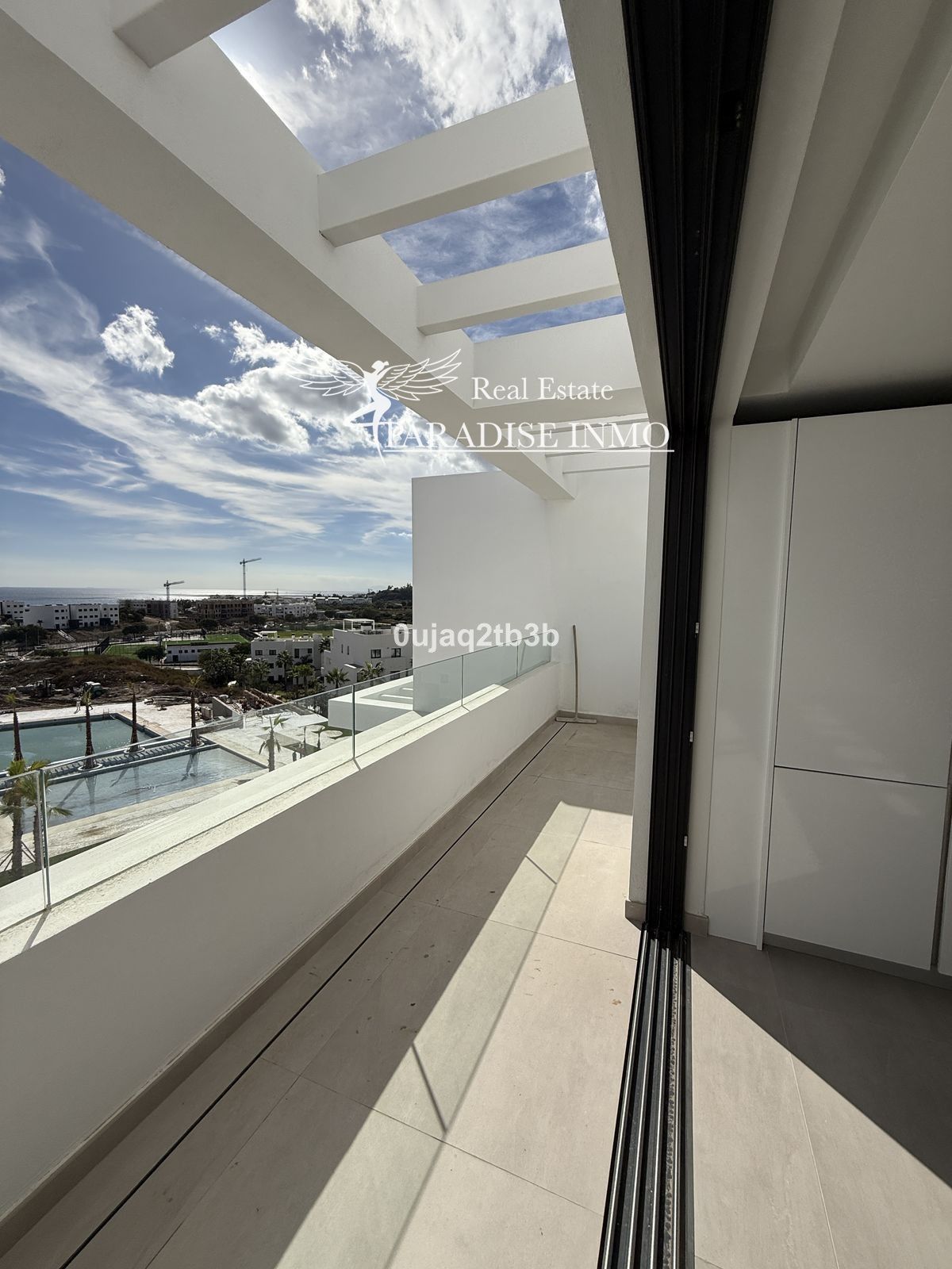 Flat for sale Estepona, Málaga. Ref: 7058. Paradise Group 