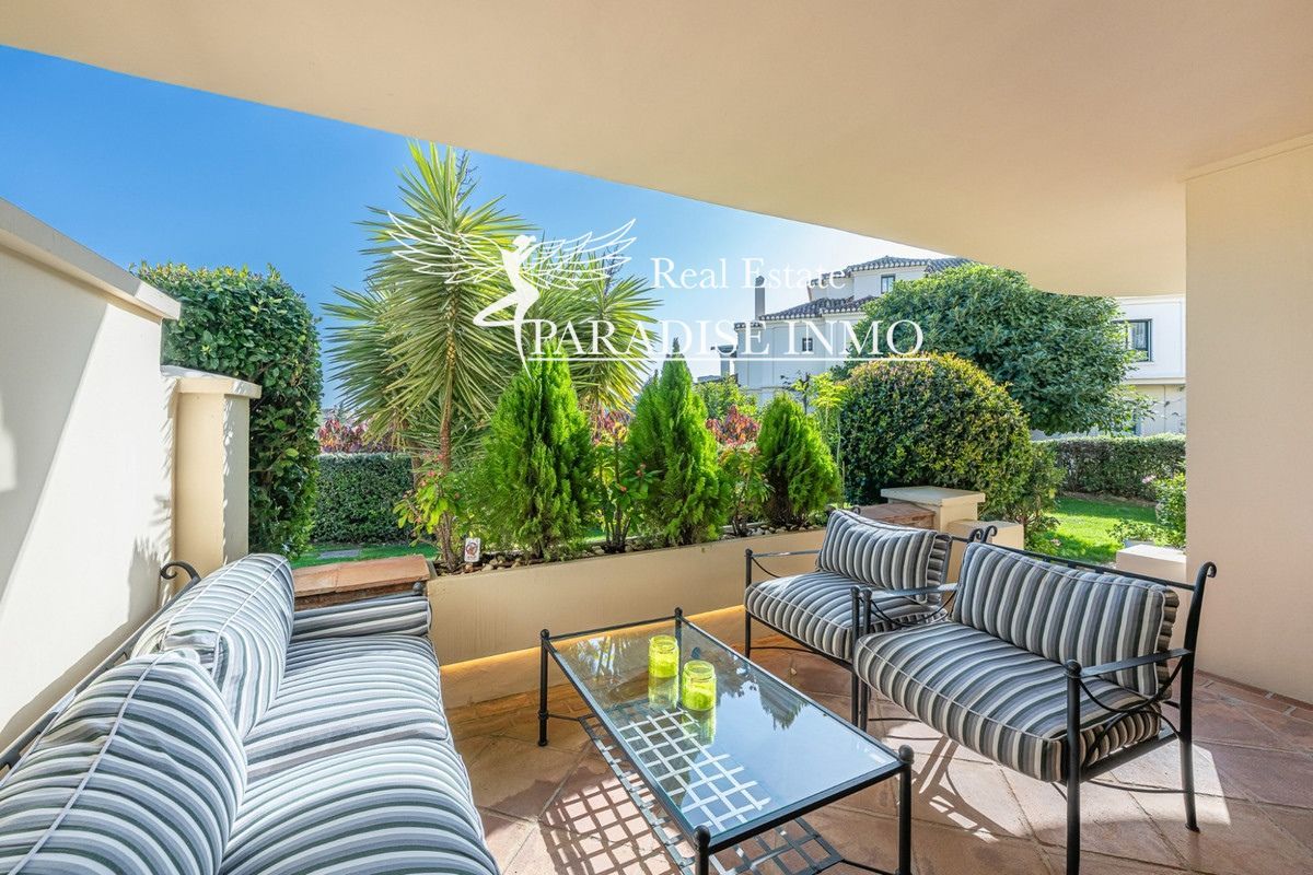 Flat for sale Benahavis, Málaga. Ref: 7072. Paradise Group 