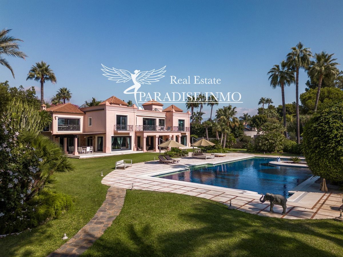 Chalet Independiente en venta Estepona, Málaga. Ref: 7076. Paradise Group 