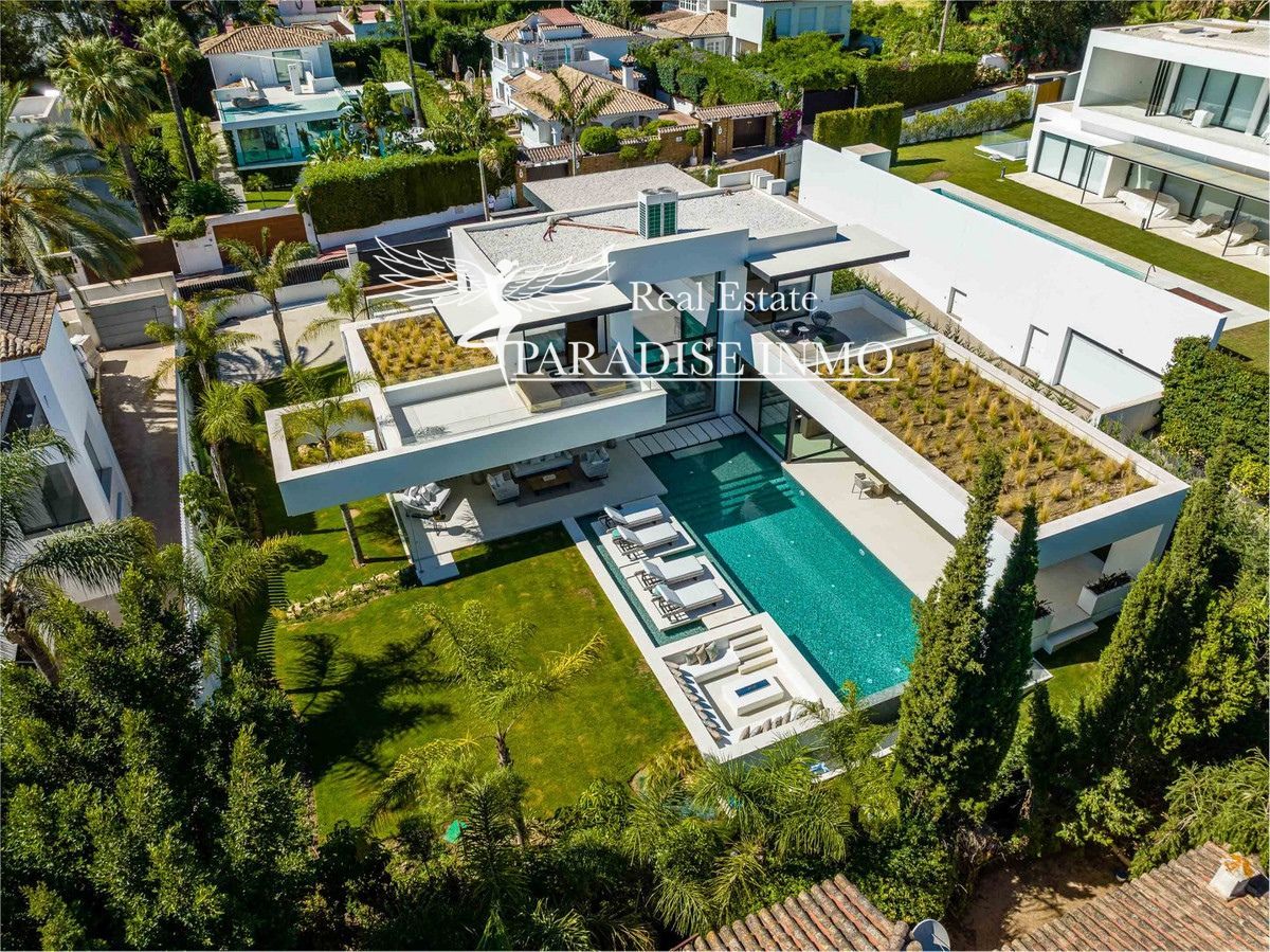 Chalet Independiente en venta Marbella, Málaga. Ref: 7077. Paradise Group 