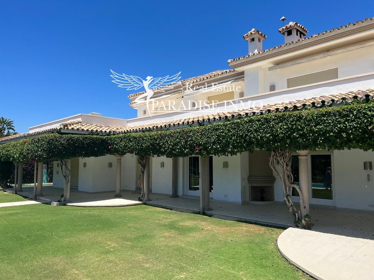 Chalet Independiente en venta Estepona, Málaga. Ref: 7080. Paradise Group 