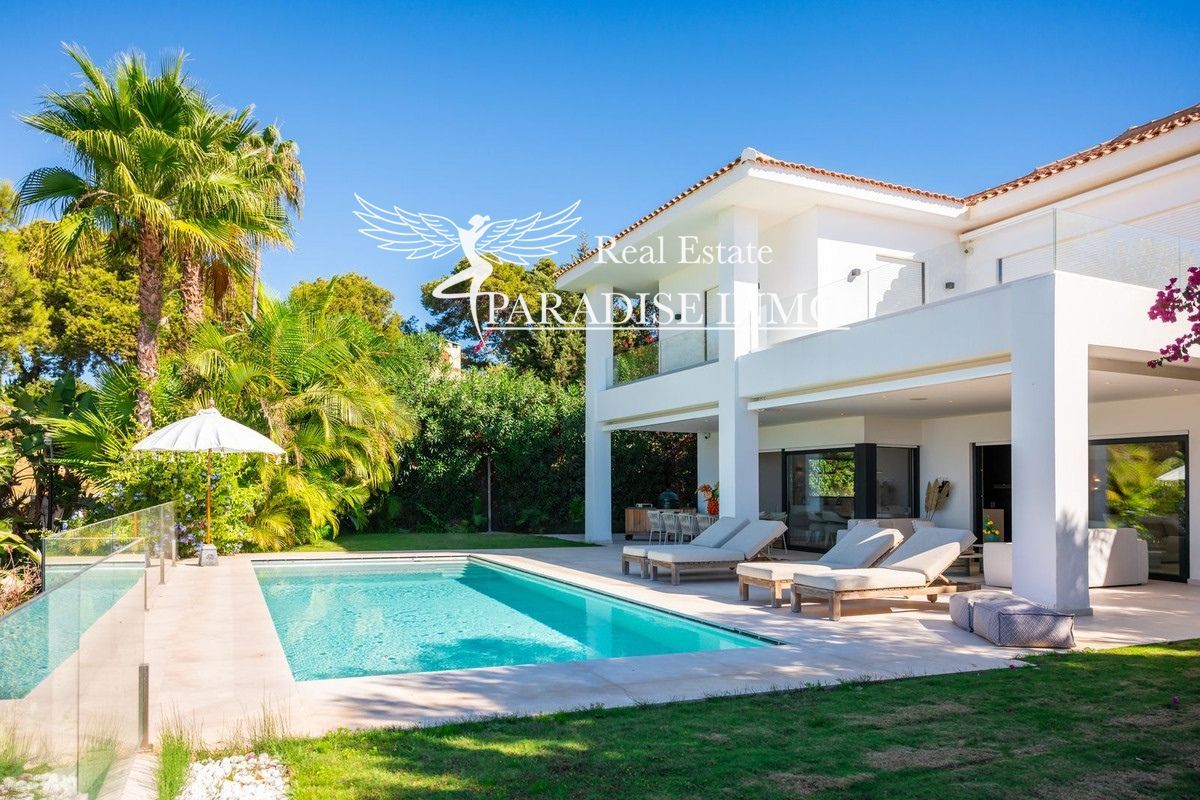 Chalet Independiente en venta Marbella, Málaga. Ref: 7081. Paradise Group 