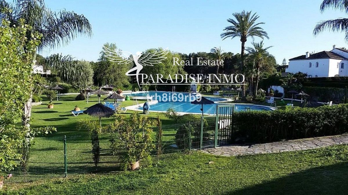 Chalet Independiente en venta Estepona, Málaga. Ref: 7082. Paradise Group 