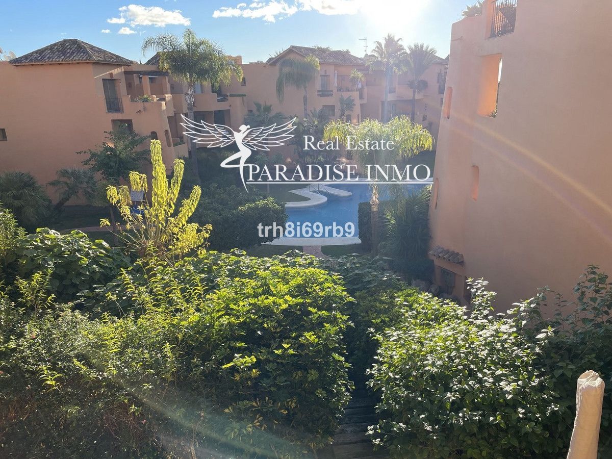 Flat for sale Estepona, Málaga. Ref: 7086. Paradise Group 